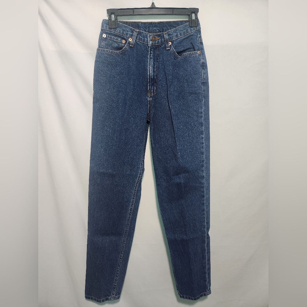 Vintage 80s/90s Jordache Taper Leg Jeans. Size 9/10 Short. 100% Cotton.